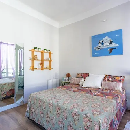 Colourful Ac One-bedroom In The Historic Centre - Dodo Et Tartine Апартаменты Йер